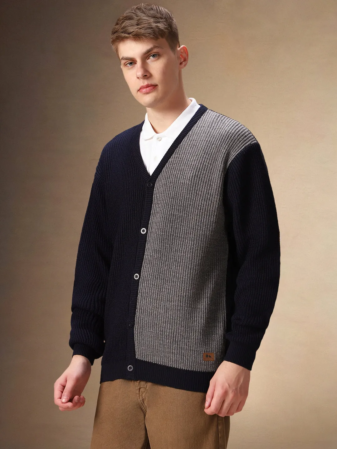 Men's Grey & Black V-Neck Colourblocked Full Sleeves Cardigan