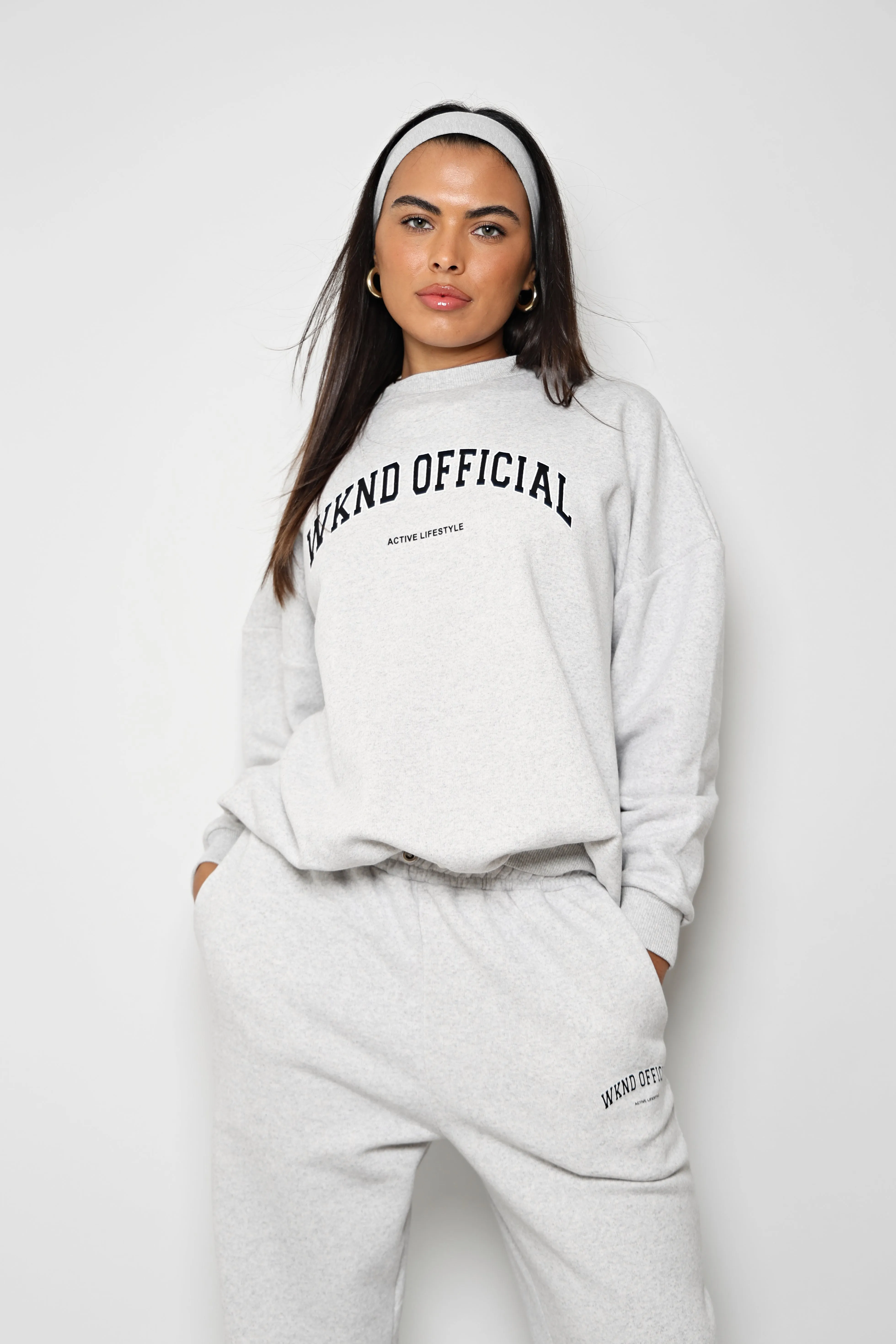 WKND OFFICIAL OVERSIZED JOGGER